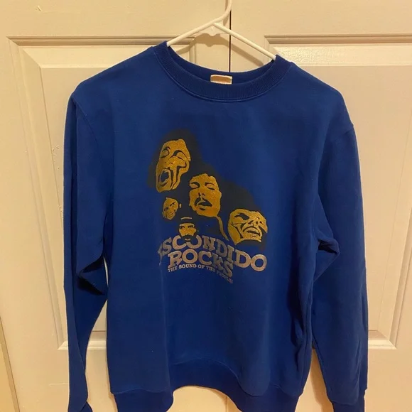 Blue Sweater - Picture 2 of 3